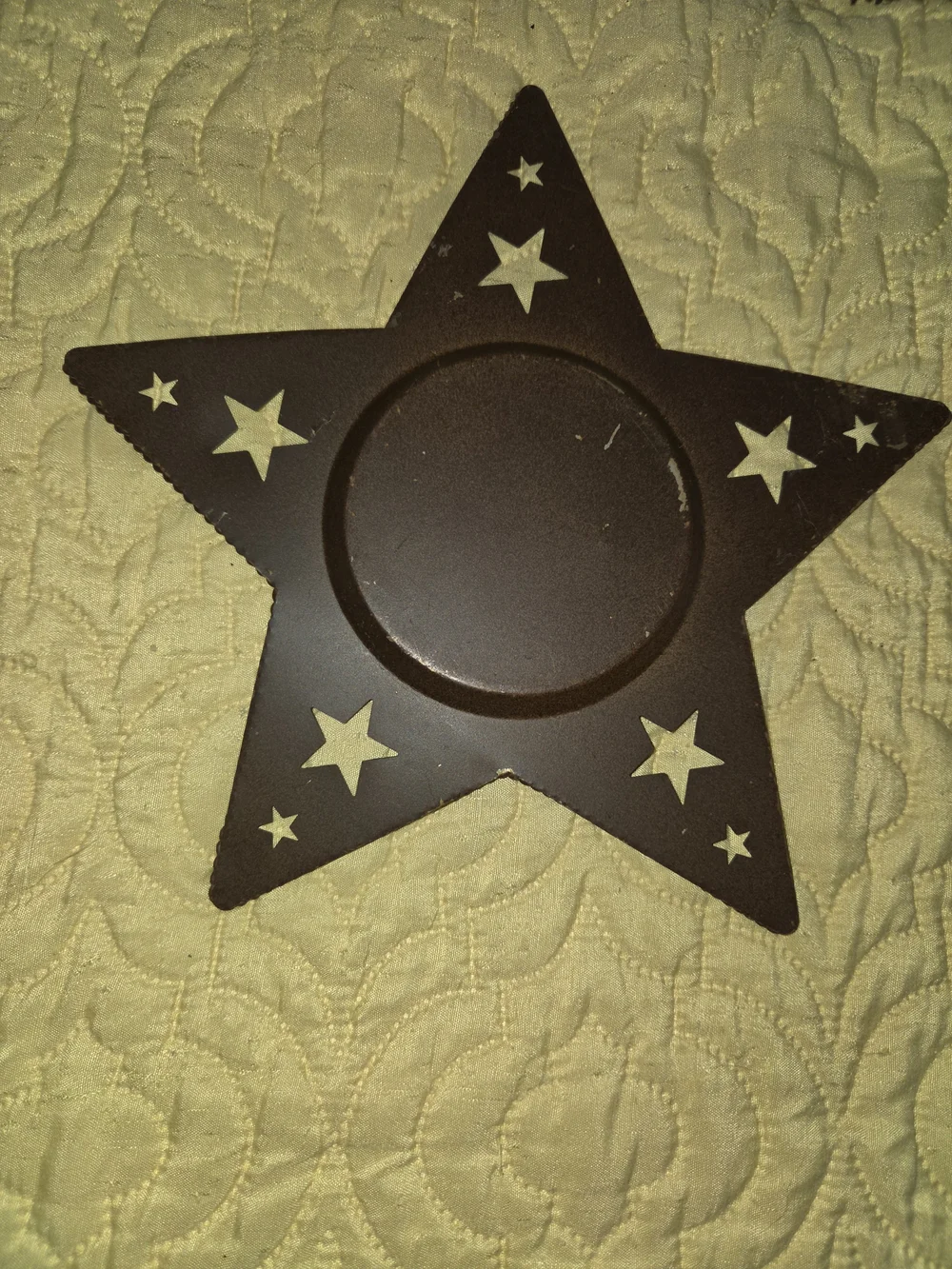 Rustic Star Candle Plate in Brown and Cream